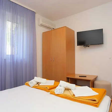 Double 5263e Guest house Tucepi