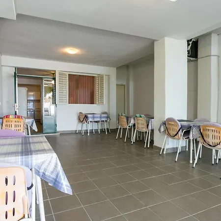 Double 5263e Affittacamere Tučepi
